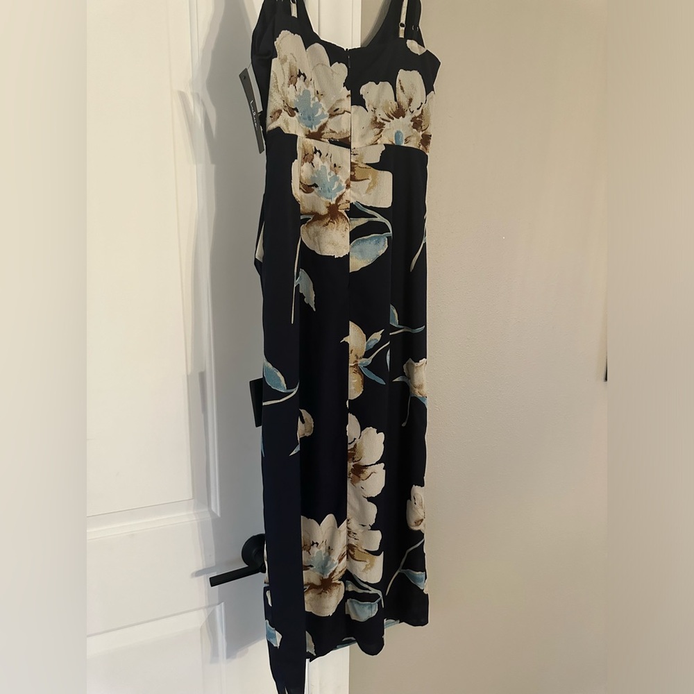 Lulu’s Floral Midi Dress - Picture 8 of 10